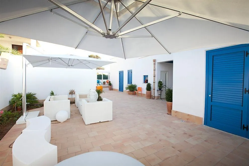 Sunset Beach Bed & Breakfast Marausa
